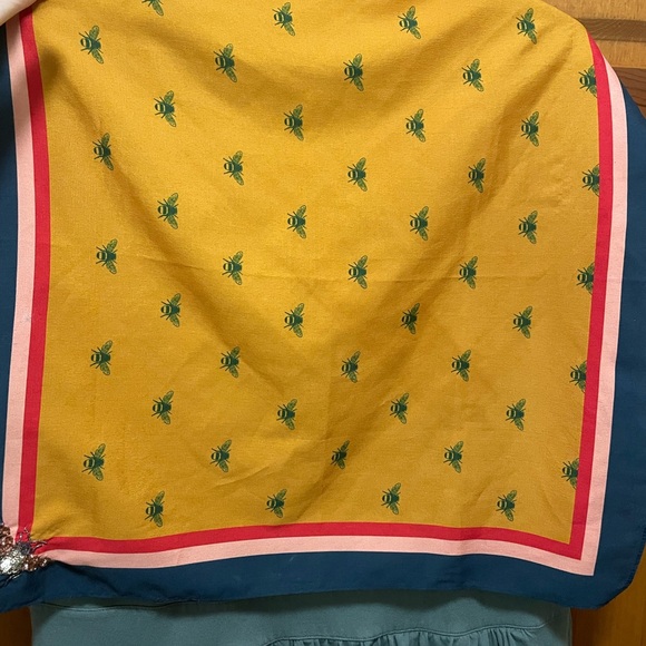 Lands End Green Short Sleeve Dress with bee scarf - Picture 8 of 8